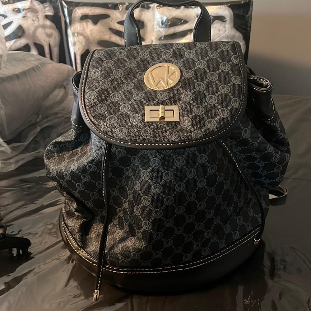 Backpack style bag Wendy keen